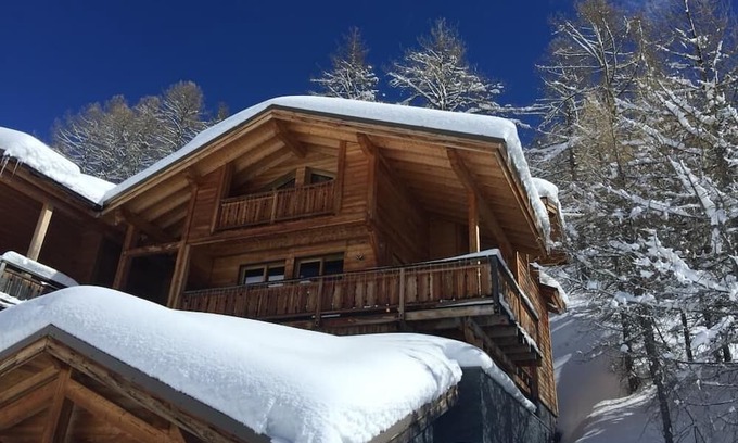 Allos Chalet De Esquí | Vrbo Property