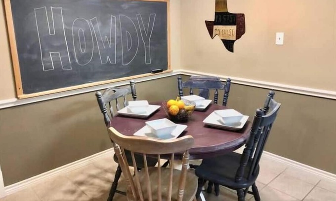 Southwood Valley Condominio | Howdy Hangout