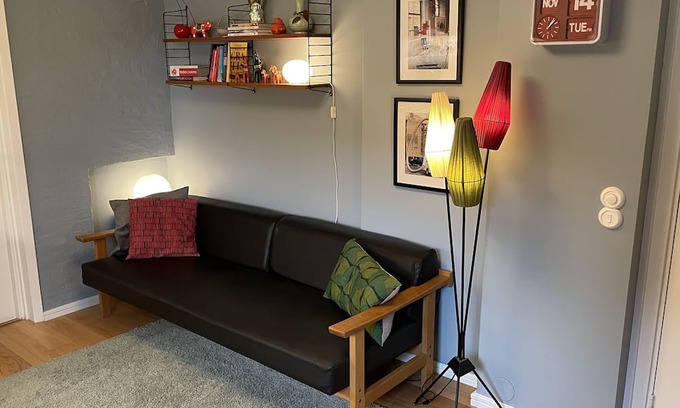 Enskede Apartamento | Cosy basement flat in the heart of Tallkrogen - your perfect Stockholm oasis