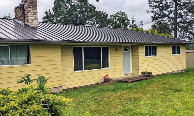 West Stayton Casa | Ranch style 3 Bedroom home, near Lebanon Oregon