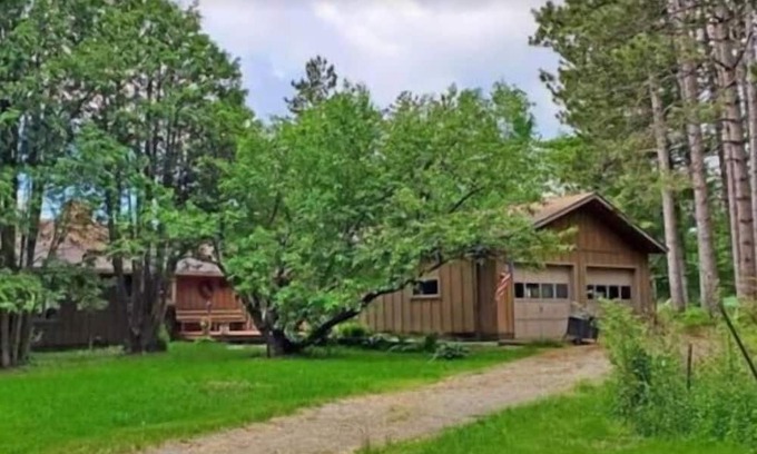 Tower Casa | Cozy Lake Home-Pet Friendly, Lots of space inside and out, Amazing Lake Views!