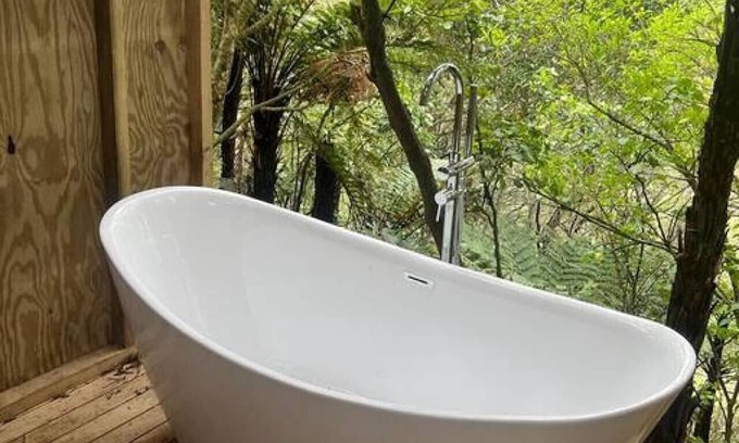 Pukehina Alquiler De RV | Unwind Under the Stars: Campsite