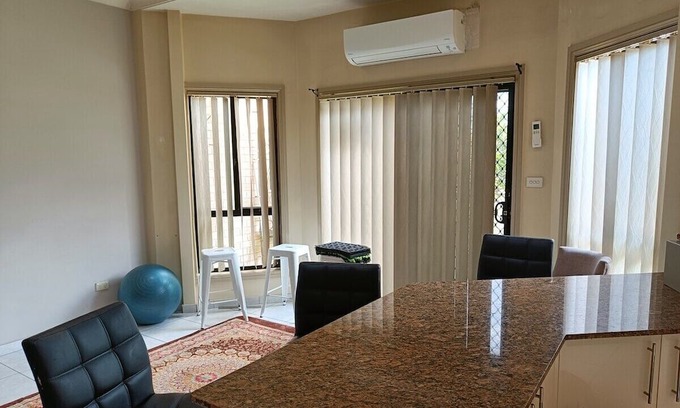 Guildford Casa | Master Bedroom | Walk-in wardrobe | Balcony