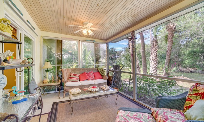 Sebastian Highlands Casa | Sebastian Home w/ Screened Lanai: 8 Mi to Beach!