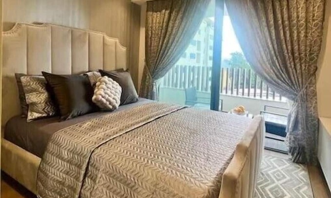 Osu Apartamento | The DoubsGray Suite - A Luxury Haven