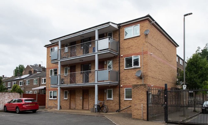 Latchmere Apartamento | Cozy 2-Bed
