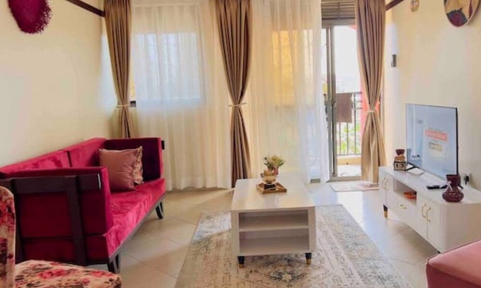 Kampala Apartamento | Cozy Apt close to Acacia 2BDR, UnLtd WIFI, Netflix