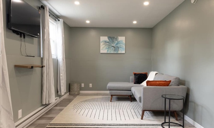 Kemptville Apartamento | Newly Renovated 2bed/1bath Apartment / Cozy&Clean