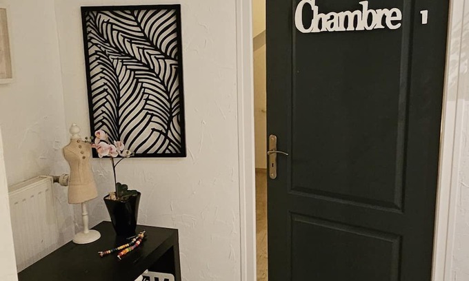 Courlaoux Cama Y Desayuno | L'anthracite Courlaoux, Chambre Indépendante 2 Personnes
