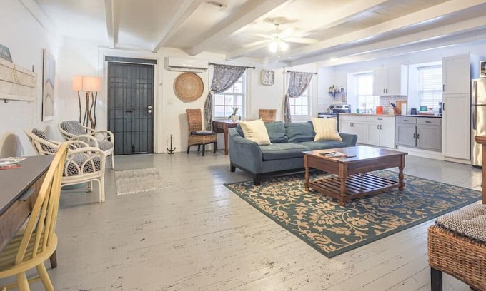 Estate East Street Apartamento | The Captains Quarter's - A Relaxing Nautical Abode