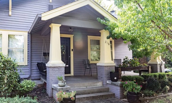 Maple Ridge Casa | Nugget's Roost - Maple Ridge Gem