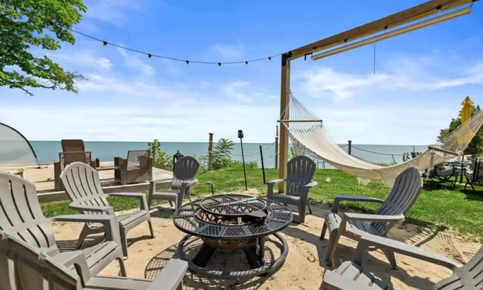 Kenosha Casa | Carthage Lakehouse