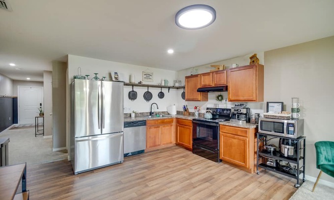 Fort Myers Casa | Single-Story Fort Myers Home Near Canal + Trails!