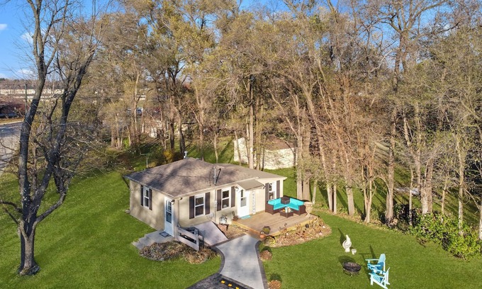 Machesney Park Cabaña | Charming Cottage