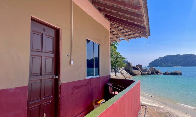 Pangkor Island Hotel | D'senja Beach Resort Teluk Nipah