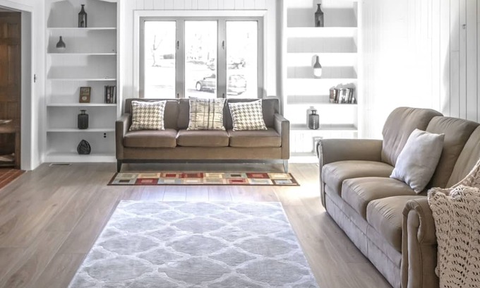 Overland Park Casa | THE CASTLE HOUSE