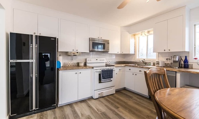 Shefford Casa | Mont Bromont Ski Resort 3 Beds Detached House