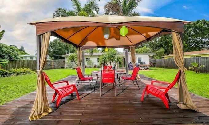 River District Apartamento | 2 Bedroom 749286 by Houzlet