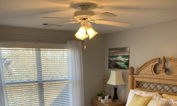 Braselton Casa | Hotel-schmotel! Choose peace over guests disturbing the peace, calm over chaos!