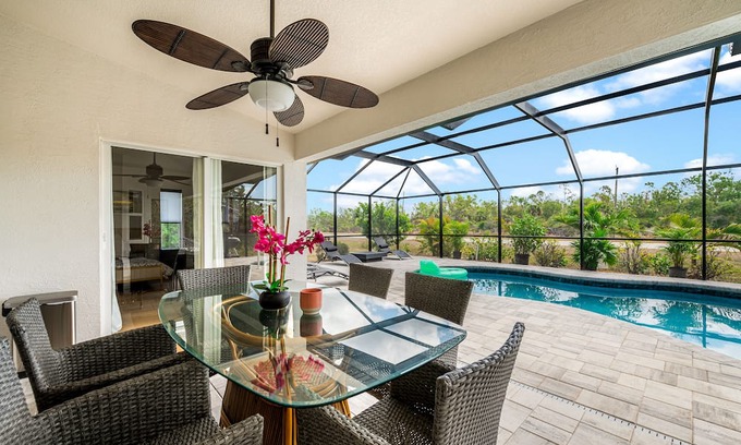 Rotonda Lakes Casa | Contemporary Single-Family Home Located in Rotonda Lakes.20min to Boca Grande!