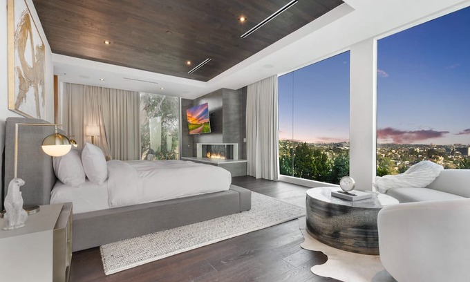Hollywood Heights Casa | Los Tilos