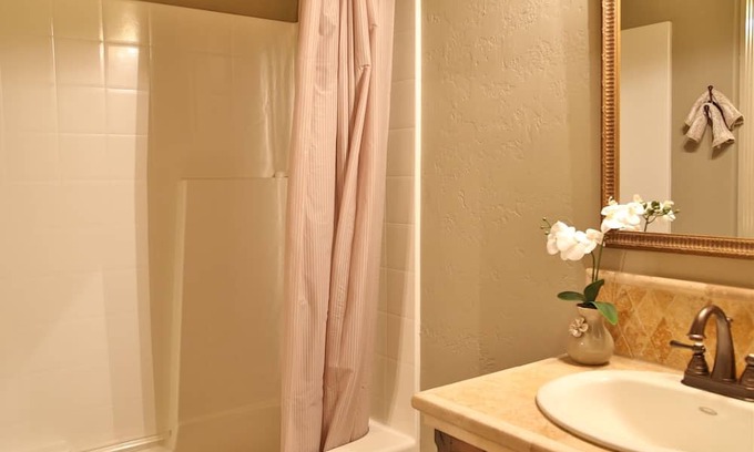 Ada County Casa | A Lavish Home That is Sure to Please