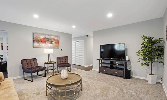 Glendale Heights Casa | Glendale Heights Rental - Windsor Ln