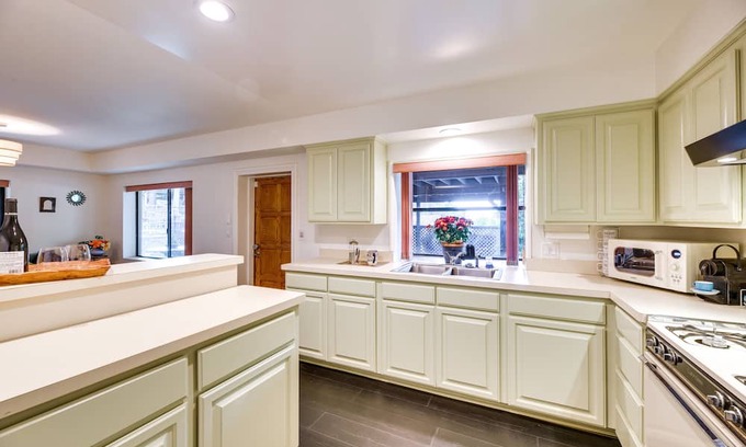 Mount Wilson Casa | Peaceful Pasadena Retreat w/ Patio Near Trails!