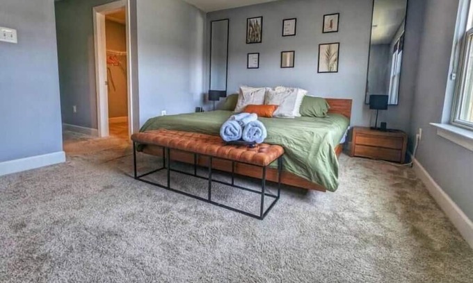 Largo Casa | Luxury Home Near Washington DC & FedEx Field!