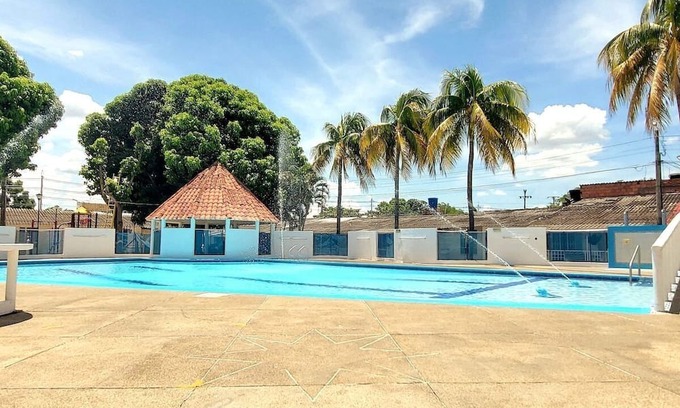 Flandes Casa | House Closed condominium TV Wi-Fi Jacuzzi and Pool