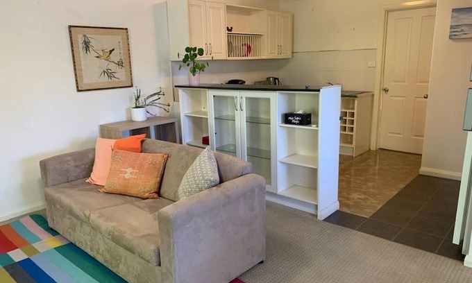 Yass Apartamento | Very Comfortable Granny Flat - breakfast included