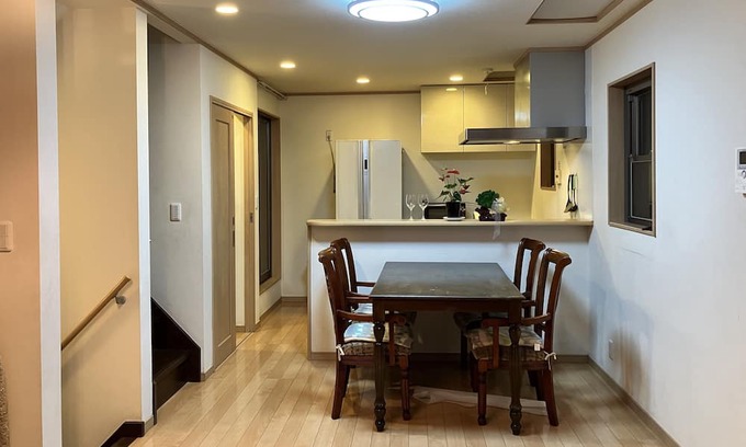Shinkoiwa Casa | Private villa, 4 rooms available for 10 people! 6 minutes walk from the station