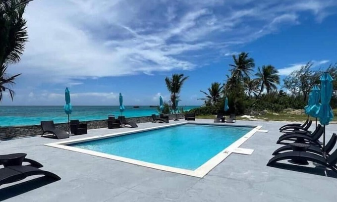Jimmy Hill Apartamento | Hummingbird suite Ocean Front Exuma Palms Resort!