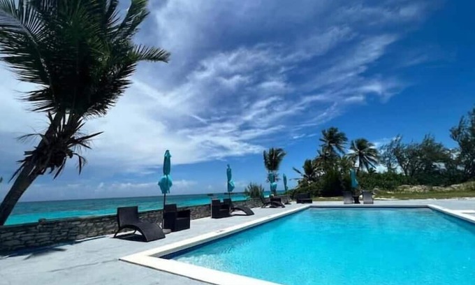 Jimmy Hill Apartamento | Flamingo suite Ocean Front Exuma Palms Resort!