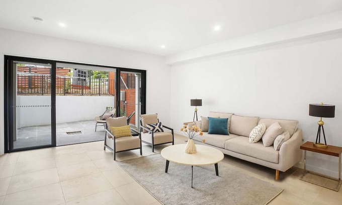 Blackbutt Casa | Shellharbour Entire 3 Bedroom Townhouse
