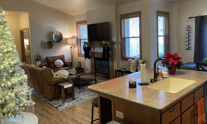 West End Casa | 3 Bed 3 Bath West End Townhome