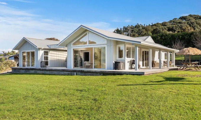 Whiritoa Casa | Hosts on the Coast - Hauturu Hideaway