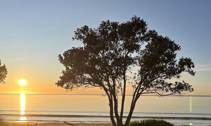 Parapara Cabaña | Beachfront Bliss - romantic & cosy on the beach