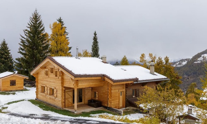 Mayens-de-Riddes Casa | Rosaline - Large and cosy Swiss Chalet with beautiful views