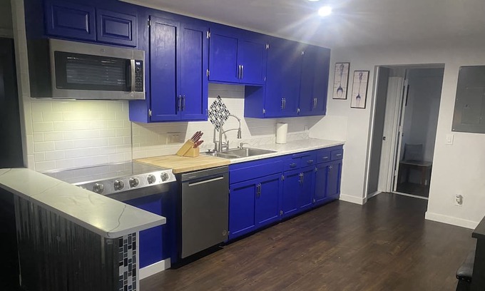 Lewiston Casa | Casa Roja ejecutiva - Capacidad para 10 personas
