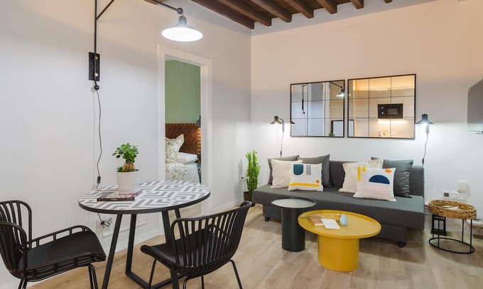 San Felipe Neri Apartamento | Quiet apartment in the center