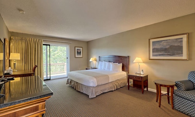 Clayton Condominio | KW_310 King Bed Unit