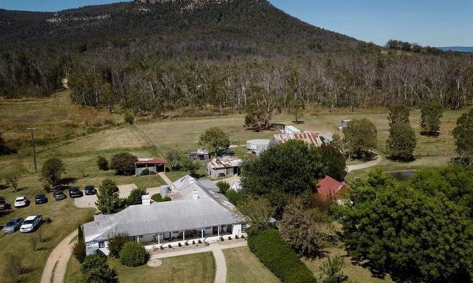 Hartley Vale Otro | Historic Collits Inn