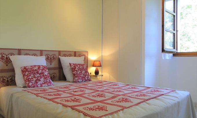 Foncine-le-Haut Apartamento | Gîte 829 montagnes du jura avec spa et sauna 3*
