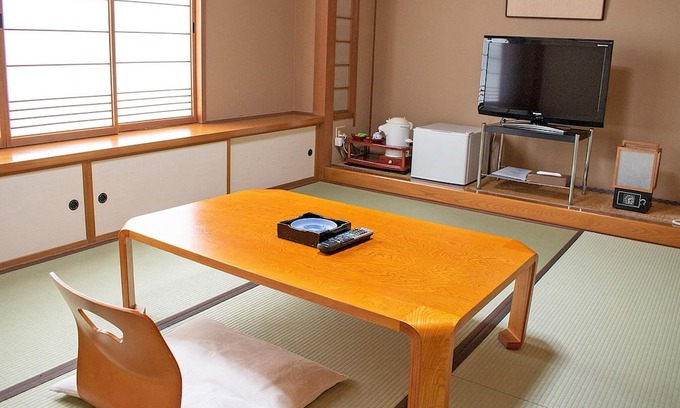 Echizen-cho Casa | Free WiFi throughout Japanesestyle room with 6 tatami mats / Echizen Fukui