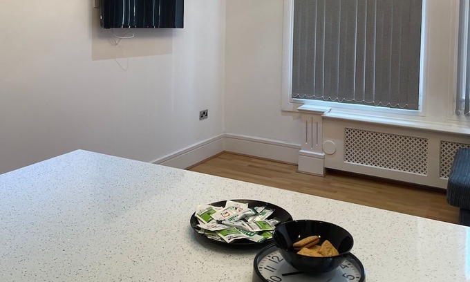 Wolverhampton Apartamento | Impeccable 1 Bed Apartment in Wolverhampton