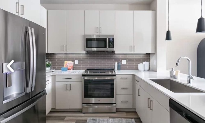 White Plains Apartamento | Peaceful and Serene Very large 2 bedroom with scenic wooded views