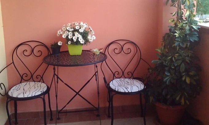 Battifolle Apartamento | 'La Casa Dell'artista' a 10 Minuti dal Centro di Arezzo in Tranquilla Periferia