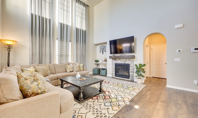 Elbert Casa | Impressive Peyton Home with Deck!