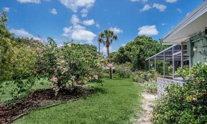 Vero Beach South Casa | Cozy cottage for longer stays!